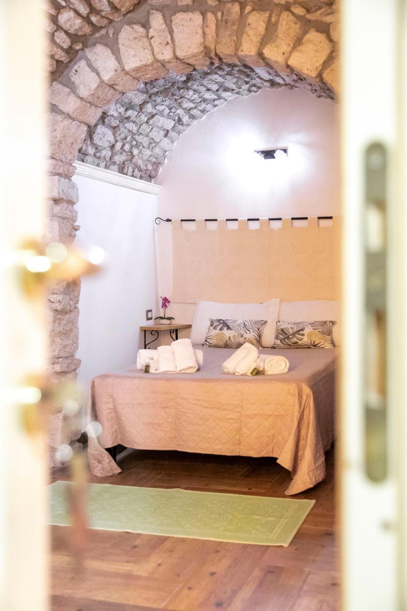 La Torre Del Pozzo Guest House Bosa Luaran gambar
