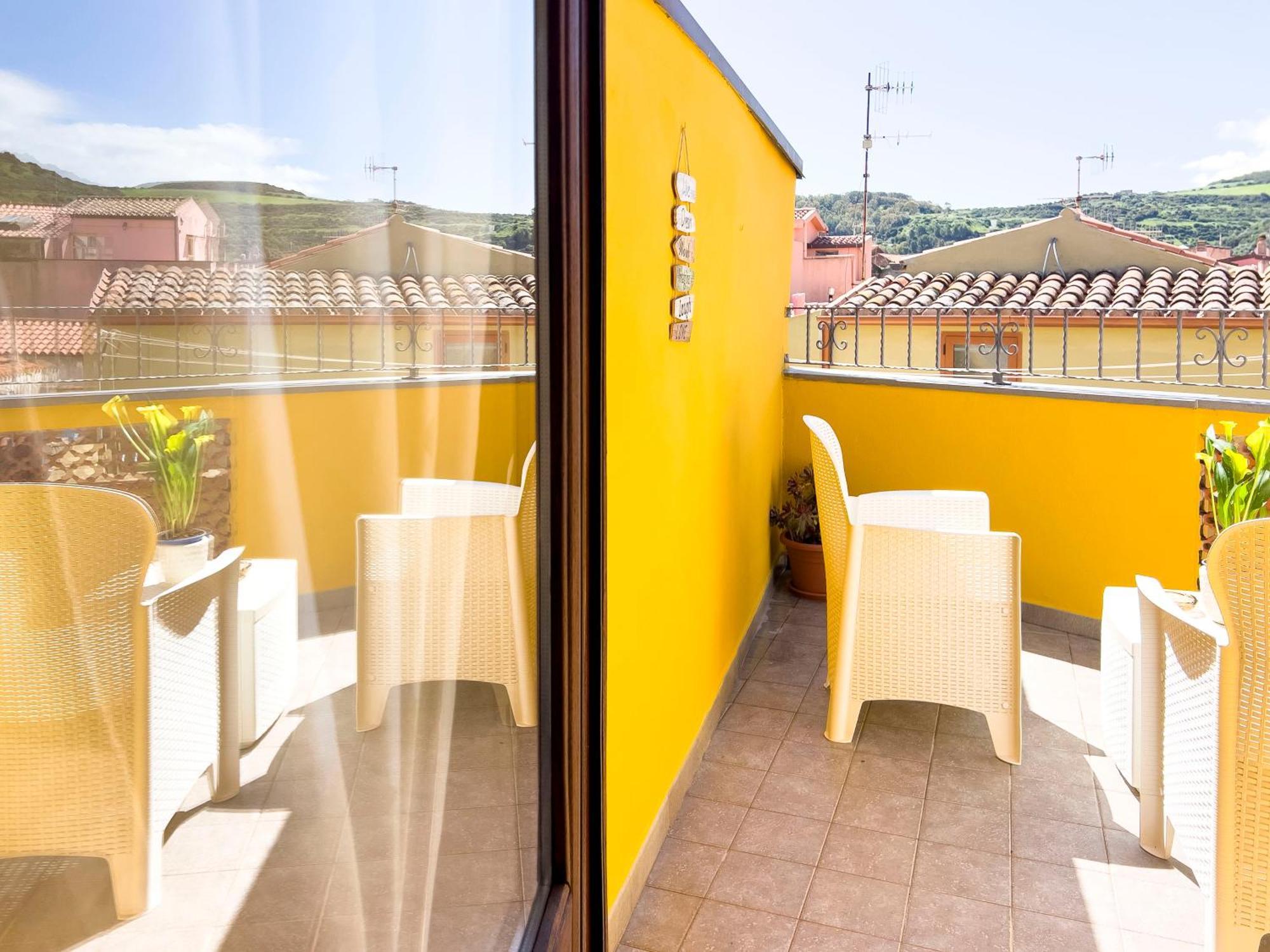 La Torre Del Pozzo Guest House Bosa Luaran gambar