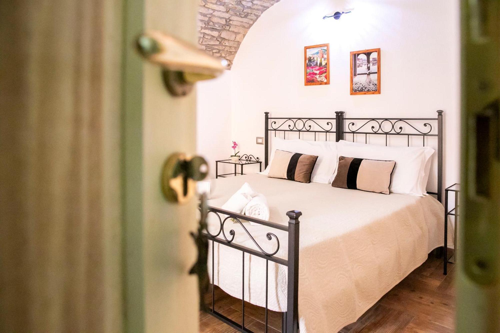 La Torre Del Pozzo Guest House Bosa Luaran gambar